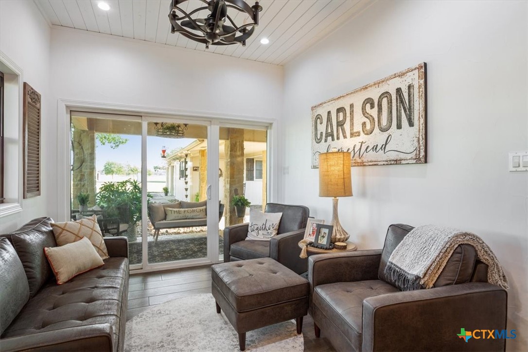 6409 3 Forks Road Belton, TX 76513 - Photo 12 of 40 a living room with furniture and a large window