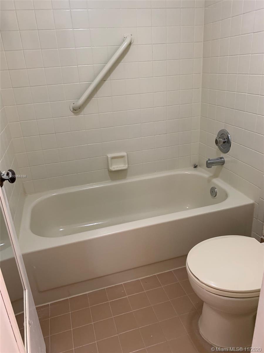 Ives Estates Miami, FL 33179 - Photo 7 of 12