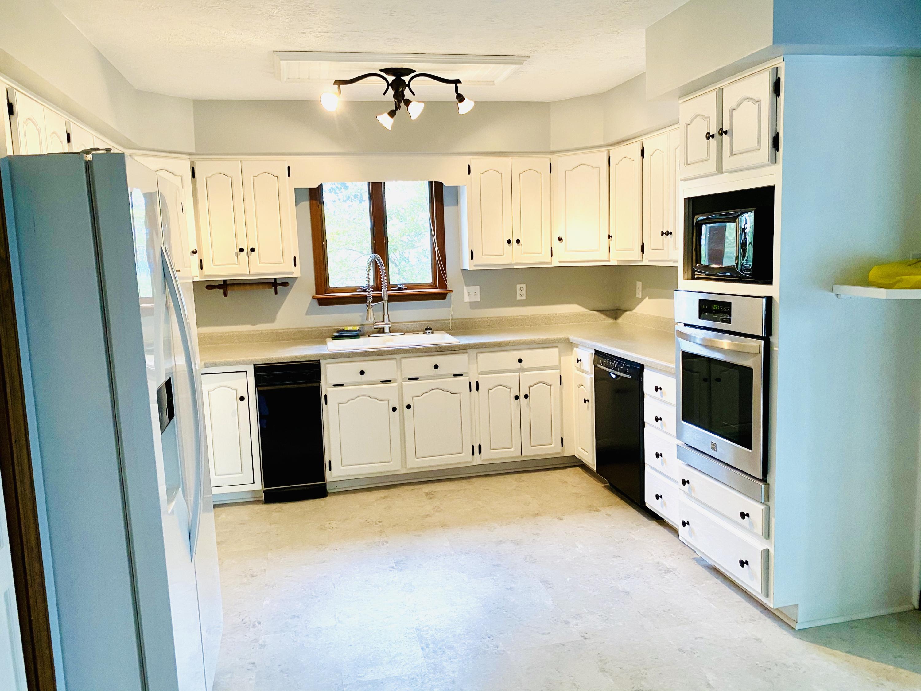 336 Bello Road Tazewell, TN 37879 - Photo 10 of 34 2BB067B9-EE96-4923-9861-3F540995299D