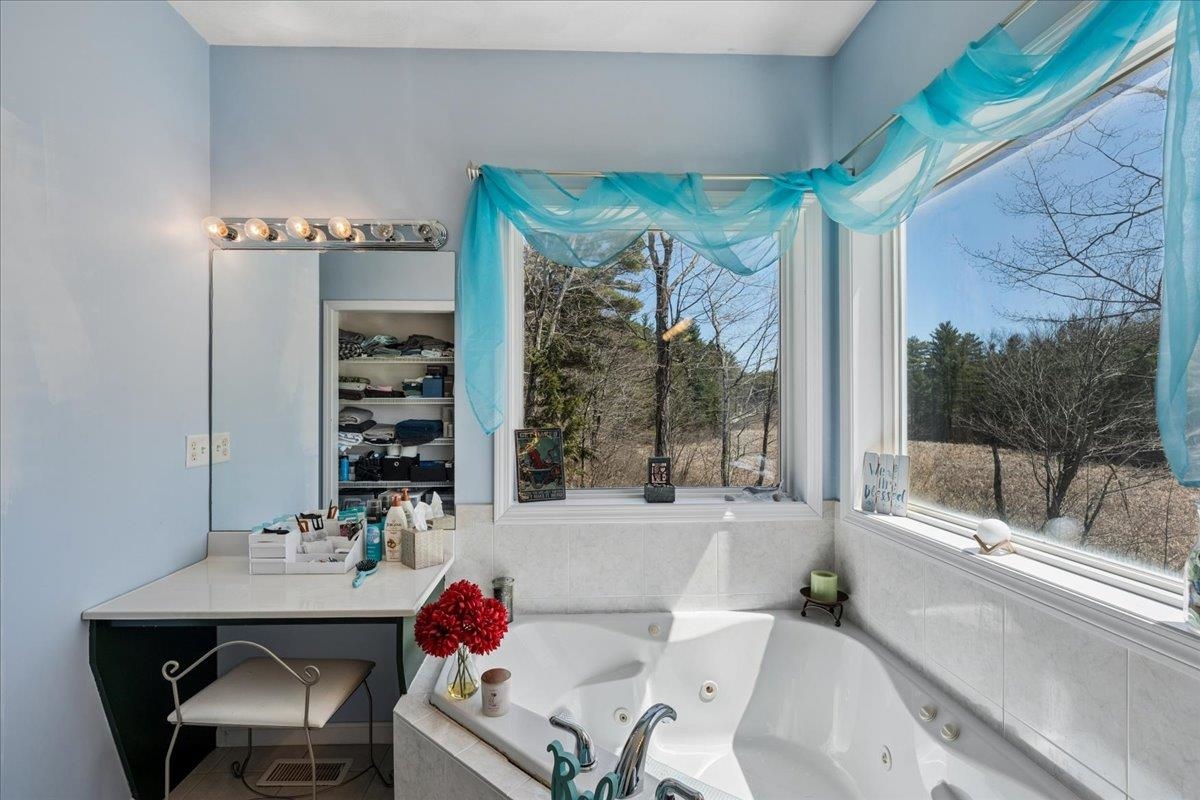 85 Odell Road Sandown, NH 03873 - Photo 16 of 40