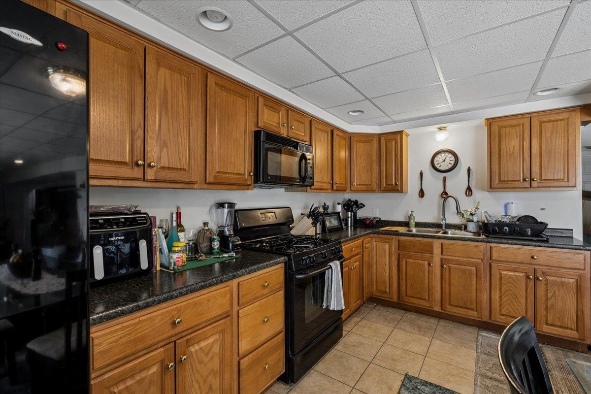 85 Odell Road Sandown, NH 03873 - Photo 26 of 40