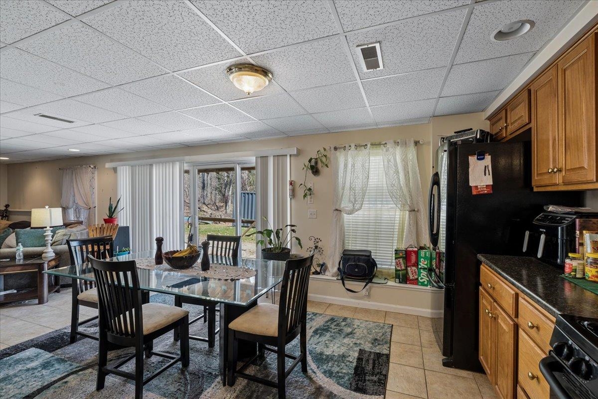 85 Odell Road Sandown, NH 03873 - Photo 27 of 40