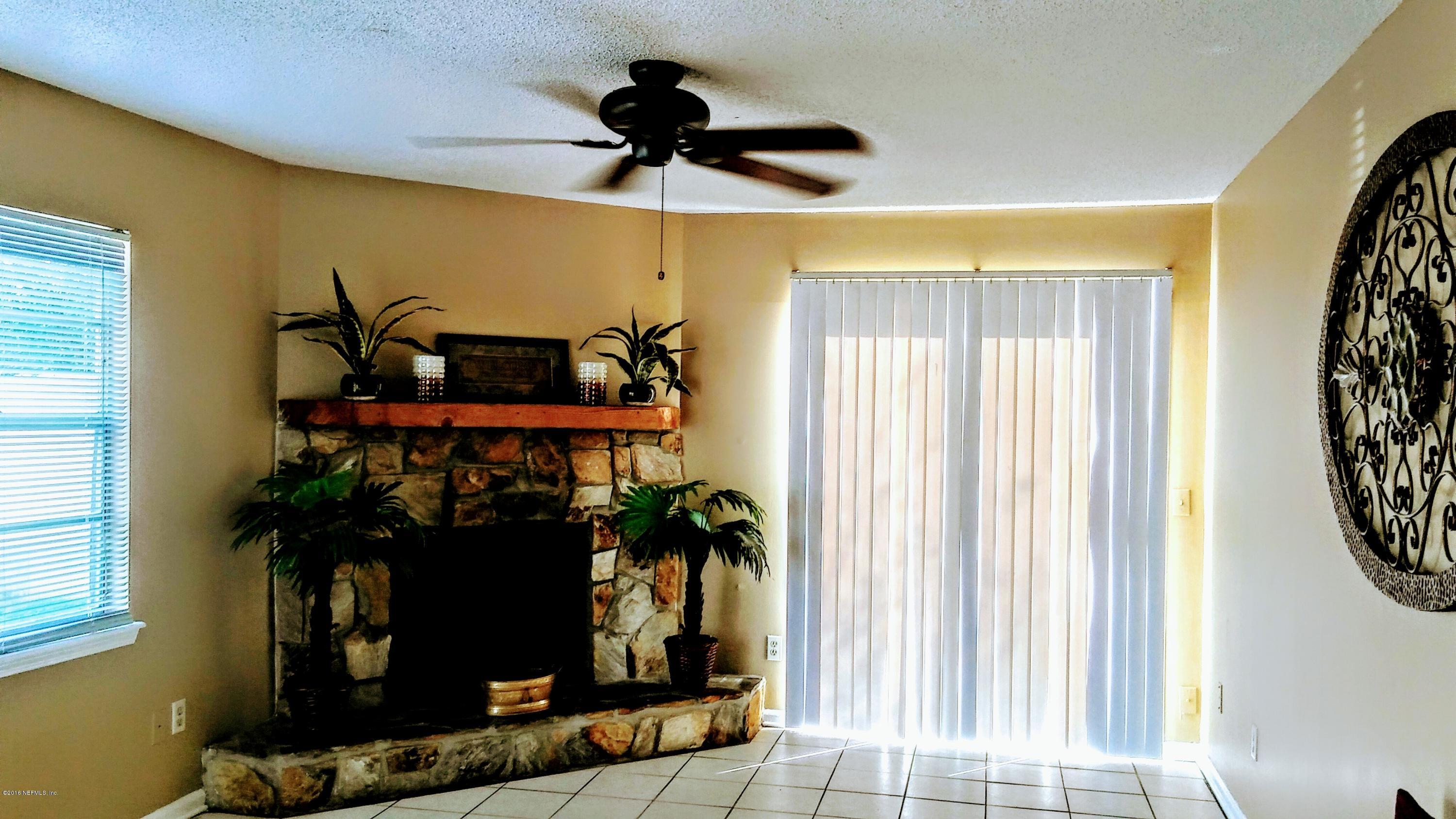 8914 Ivey Road Jacksonville, FL 32216 - Photo 3 of 16 20161228_145911 (1)