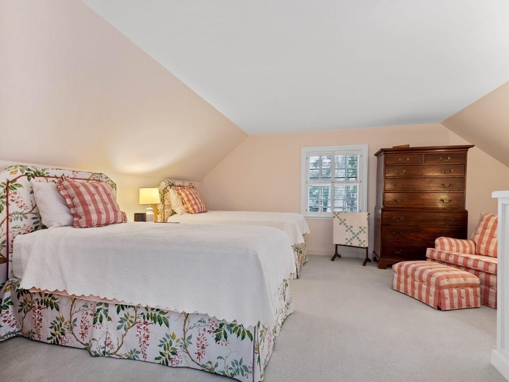 28 Boulder Road Wellesley, MA 02481 - Photo 18 of 21 Gallery Image 18