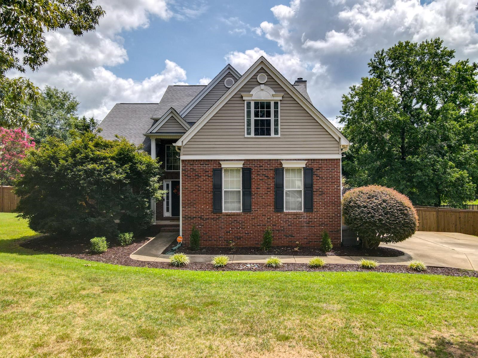 131 Lauden Drive Moore, SC 29369 - Photo 2 of 46