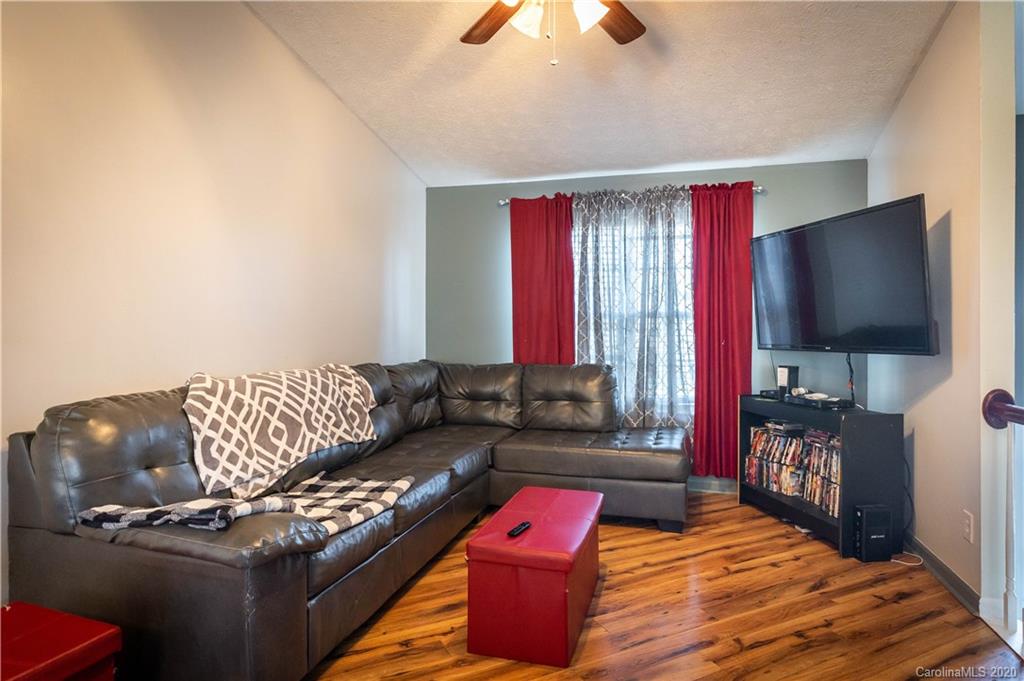 1115 Allman Ridge Road Morganton, NC 28655 - Photo 4 of 12 Gallery Image 4