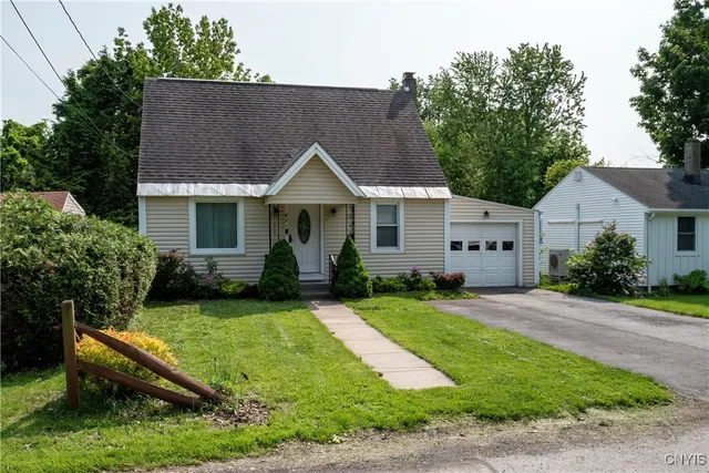 $192,000 | 421 Spruce Street, Utica, NY 13502