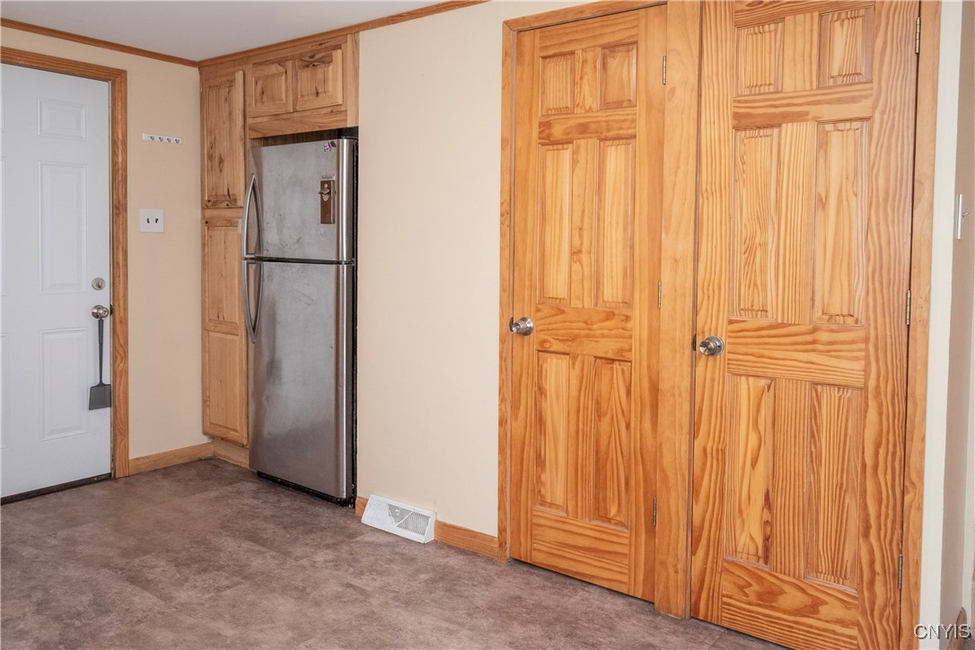 421 Spruce Street Utica, NY 13502 - Photo 15 of 47