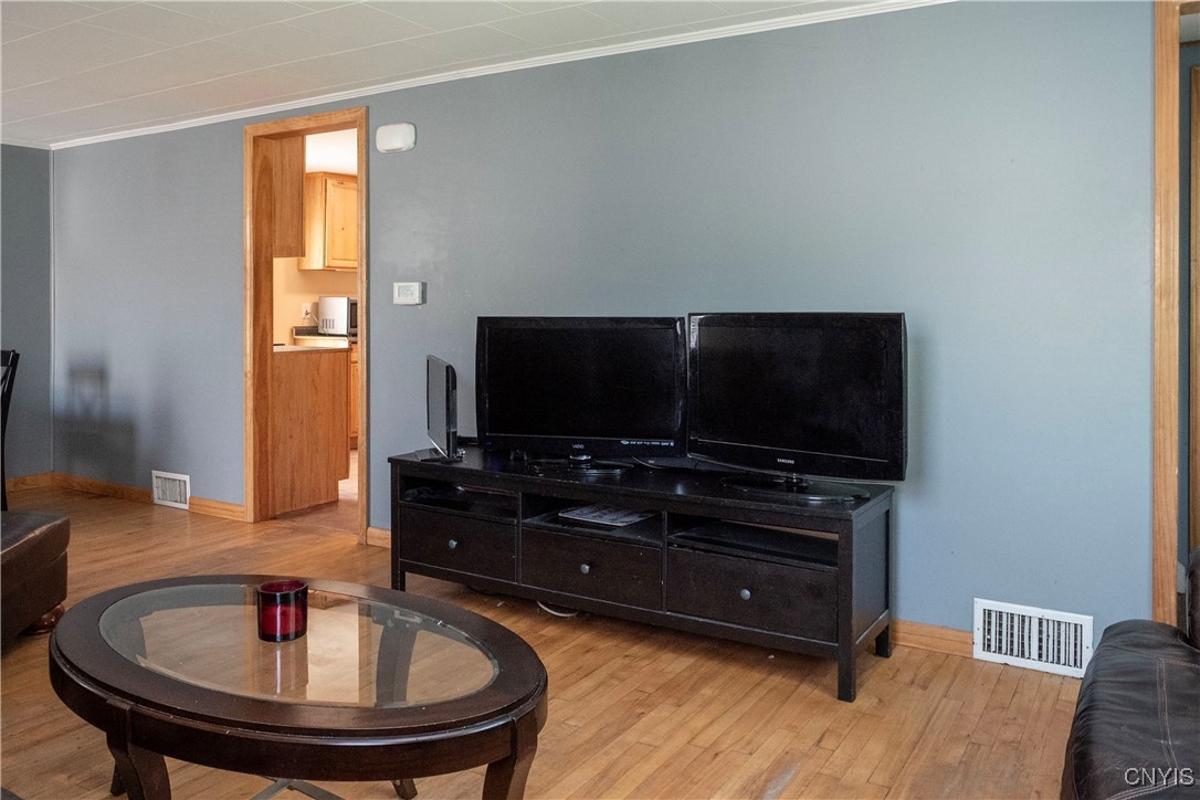 421 Spruce Street Utica, NY 13502 - Photo 20 of 47