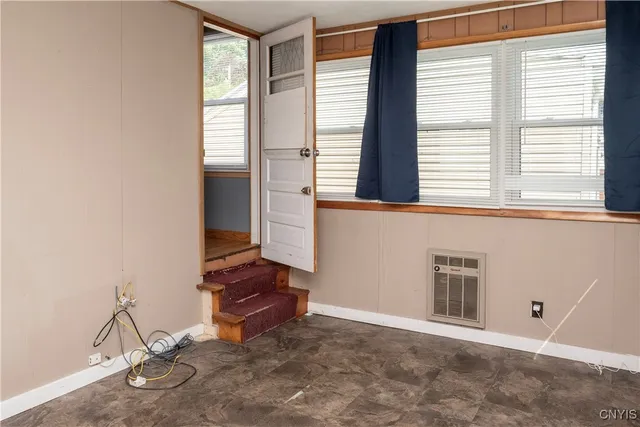 $192,000 | 421 Spruce Street, Utica, NY 13502