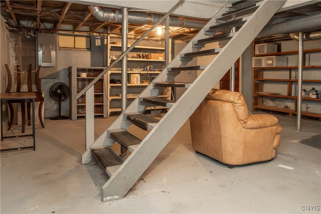 421 Spruce Street Utica, NY 13502 - Photo 40 of 47