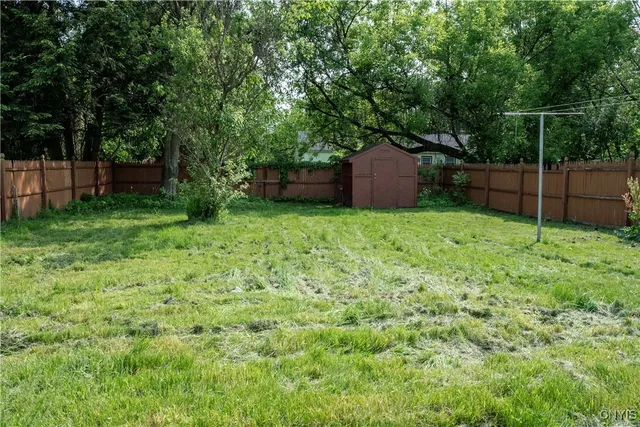 $192,000 | 421 Spruce Street, Utica, NY 13502