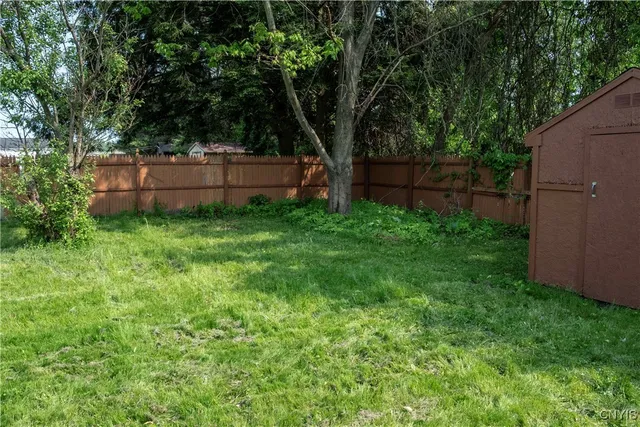 $192,000 | 421 Spruce Street, Utica, NY 13502