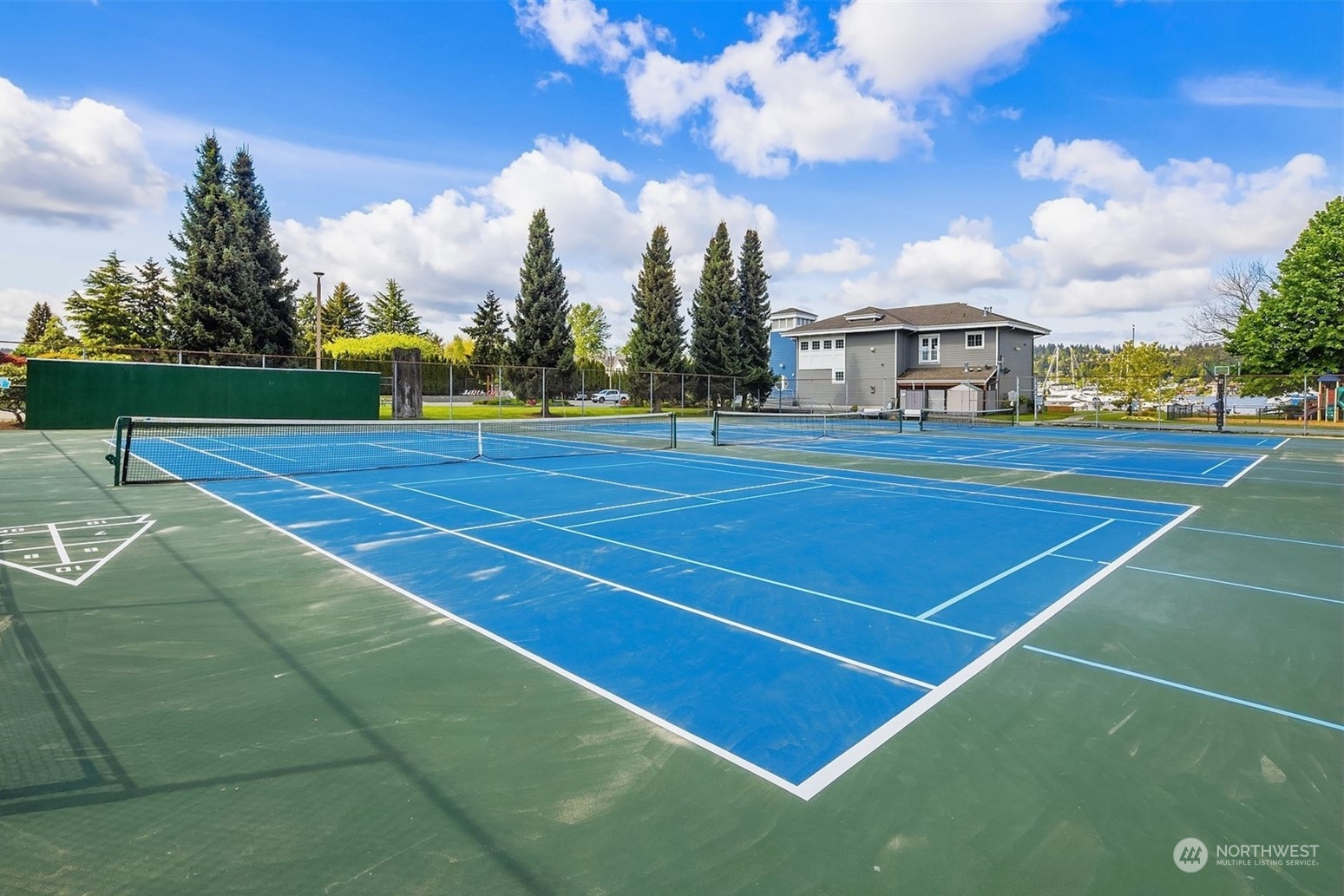 20 Cascade Key Bellevue, WA 98006 - Photo 34 of 38 a view of a tennis court