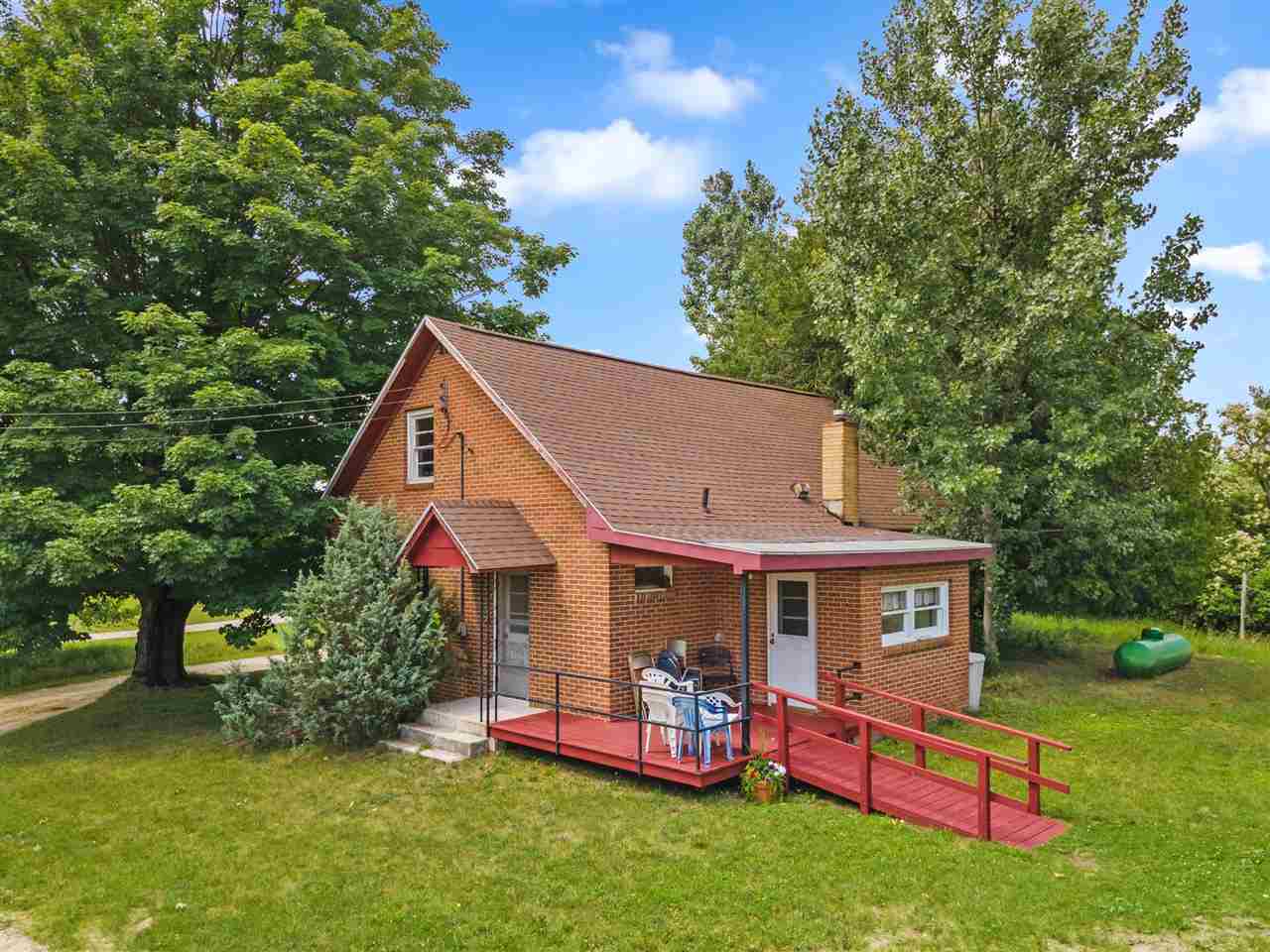 1644 Smith Road Traverse City, MI 49696 - Photo 2 of 36 1890045-1.JPG