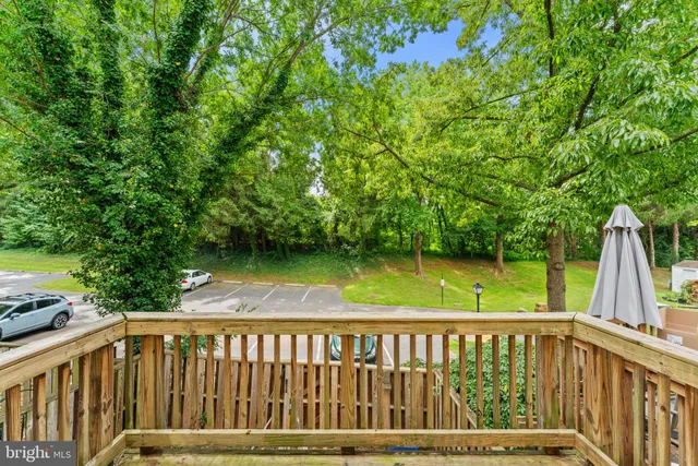 a view of deck with a yard