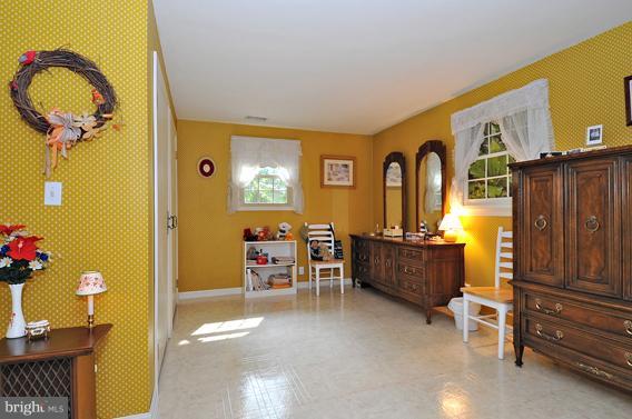 684 Dill Road Severna Park, MD 21146 - Photo 17 of 28 Second Master Sitting Room