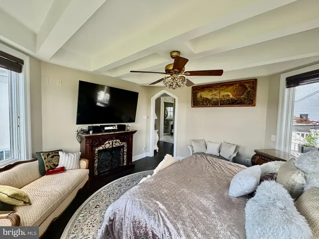 $1,299,000 | 10035 Pebble Beach Terrace, Ijamsville, MD 21754