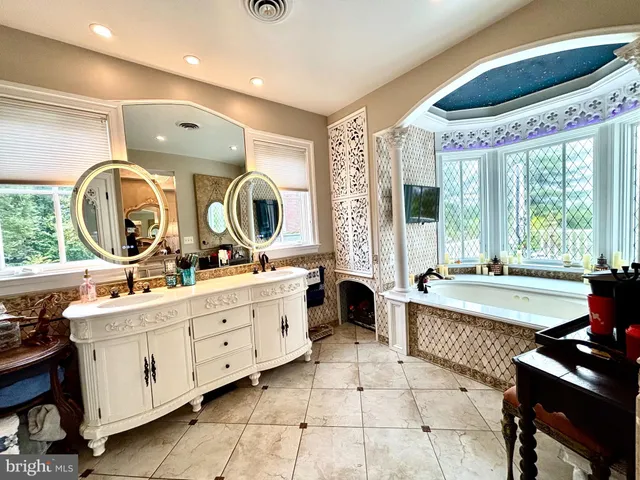 $1,299,000 | 10035 Pebble Beach Terrace, Ijamsville, MD 21754