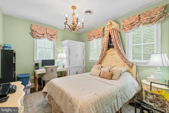 $1,299,000 | 10035 Pebble Beach Terrace, Ijamsville, MD 21754