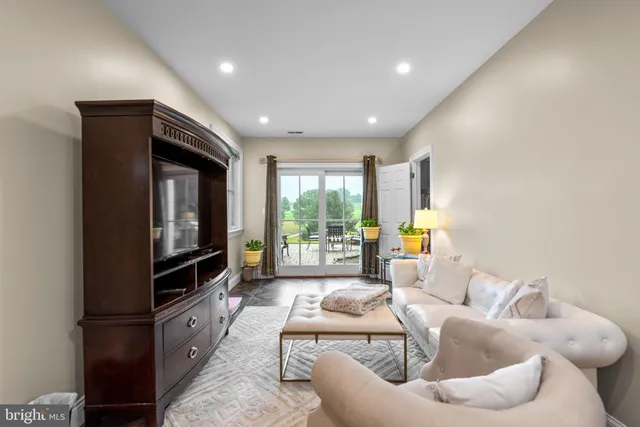 $1,299,000 | 10035 Pebble Beach Terrace, Ijamsville, MD 21754
