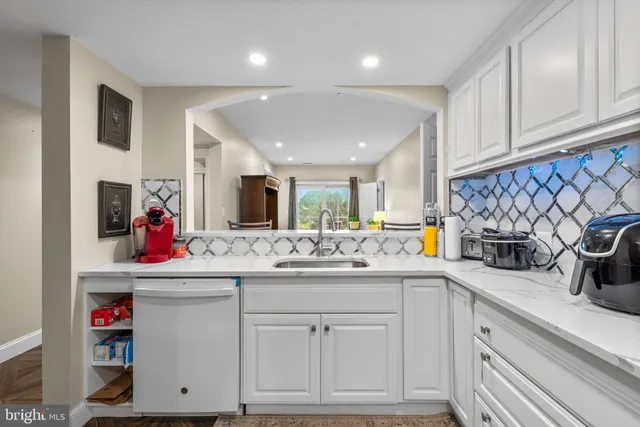 $1,299,000 | 10035 Pebble Beach Terrace, Ijamsville, MD 21754