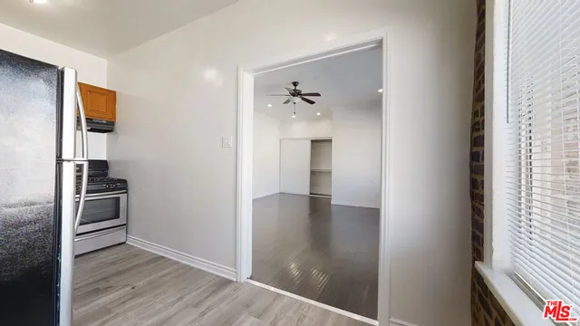$1,395 | 738 New Hampshire Avenue, Unit 308, Los Angeles, CA 90005