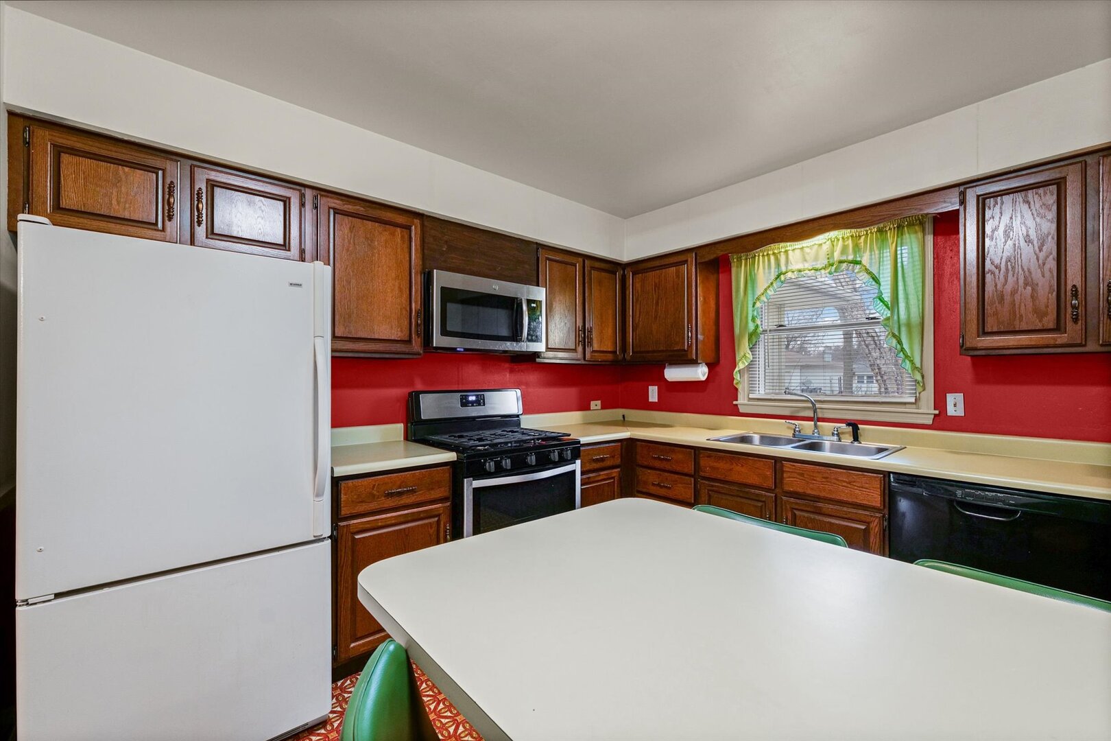 2307 Branch Road Champaign, IL 61821 - Photo 13 of 33 Gallery Image 13