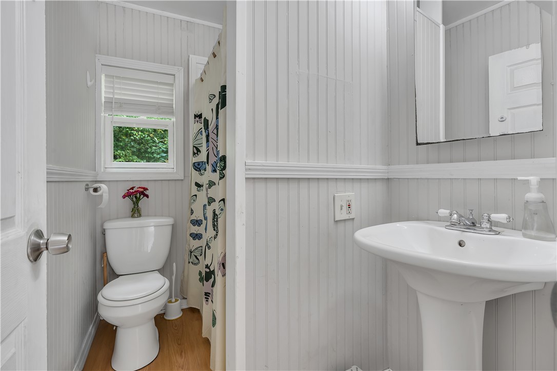 33 Pine Road Glocester, RI 02814 - Photo 9 of 27