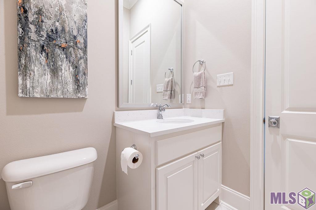 3106 Veranda Square Avenue Baton Rouge, LA 70810 - Photo 10 of 27 Powder Room