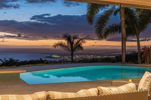 $4,698,000 | 76-863 North Pakalakala Place, Kailua-Kona, HI 96740