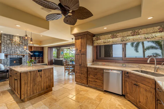 $4,698,000 | 76-863 North Pakalakala Place, Kailua-Kona, HI 96740