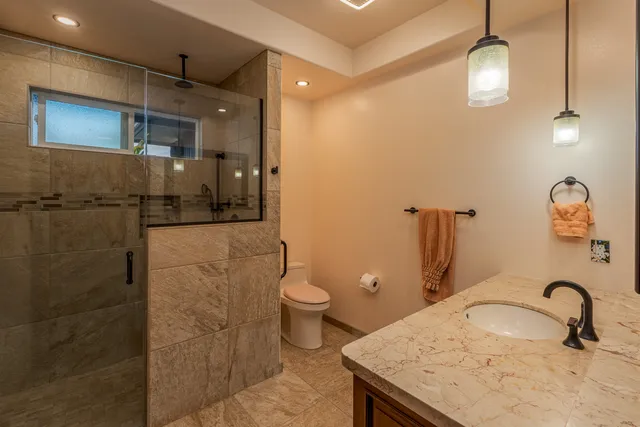 $4,698,000 | 76-863 North Pakalakala Place, Kailua-Kona, HI 96740