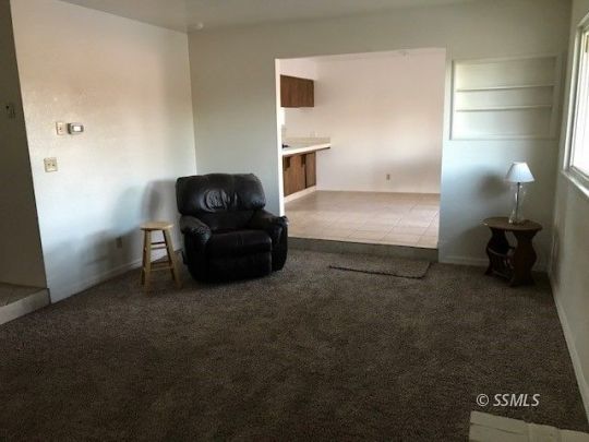 214 South Broadway Street Ridgecrest, CA 93555 - Photo 3 of 20