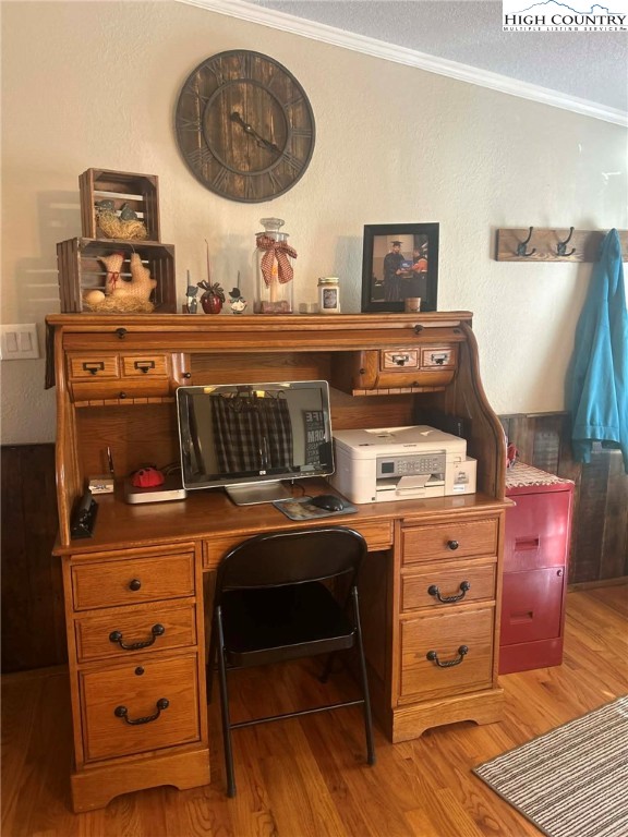 480 Fraser Road Sparta, NC 28675 - Photo 12 of 36 a room with a table and a fireplace