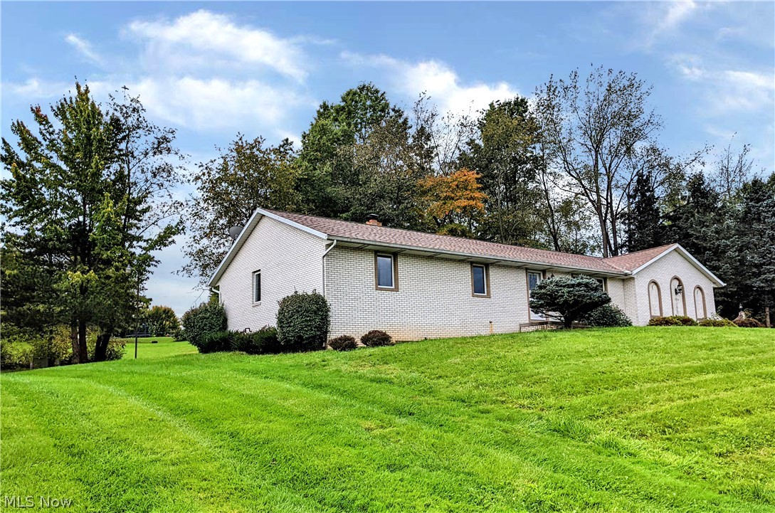 1510 Bravado Road Southwest Canton, OH 44706 - Photo 3 of 34 Gallery Image 3