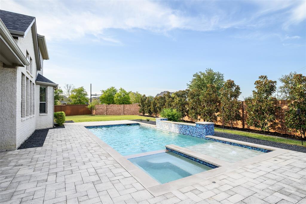 2298 Bristlegrass Road Frisco, TX 75033 - Photo 17 of 20 Gallery Image 17
