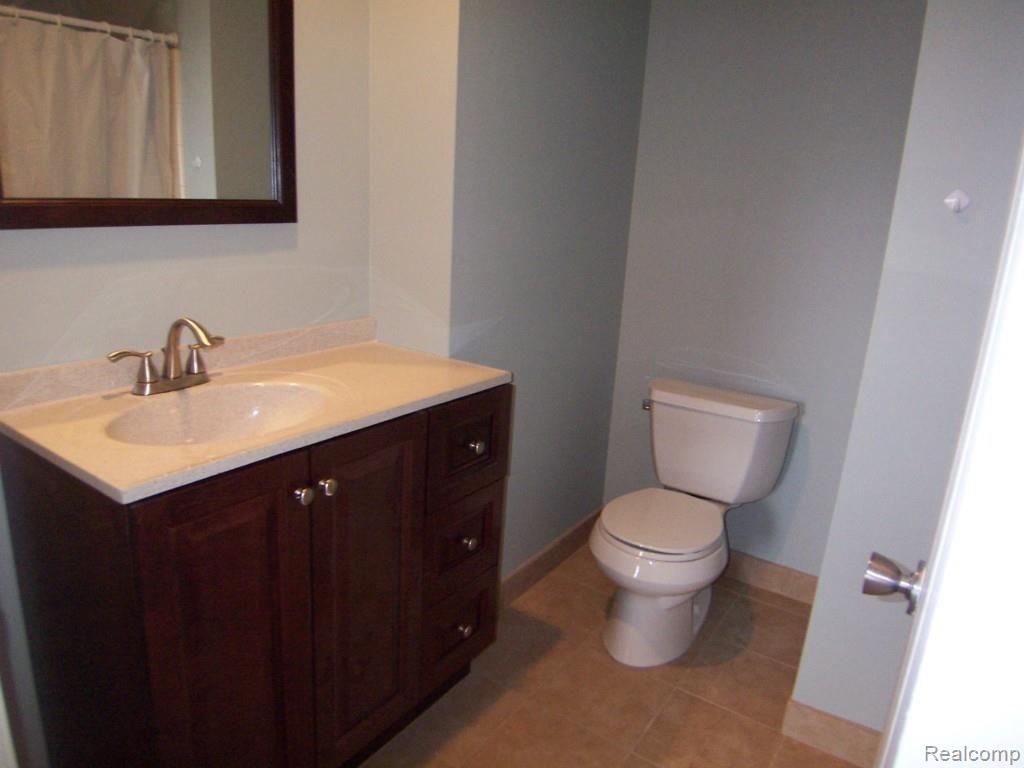 519 University Drive, Unit 1407 Rochester, MI 48307 - Photo 9 of 14