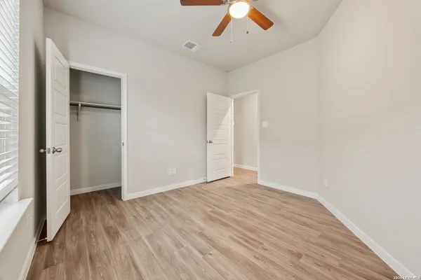 $1,600 | 352 Emma Drive, New Braunfels, TX 78130