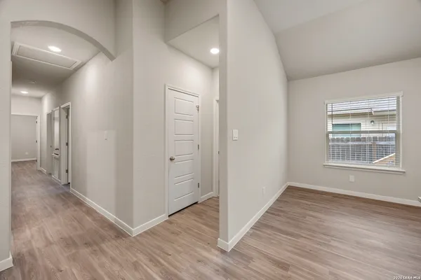 $1,600 | 352 Emma Drive, New Braunfels, TX 78130