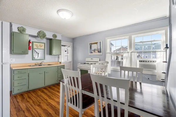 $2,550,000 | 141-143 Atlantic Avenue, Salisbury, MA 01952