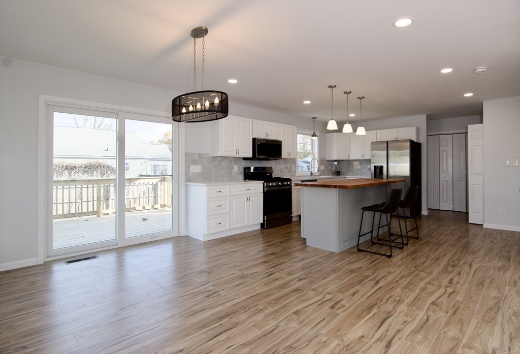 77 Lorimer Street Springfield, MA 01151 - Photo 12 of 42 Gallery Image 12