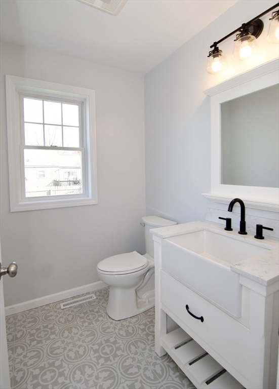 77 Lorimer Street Springfield, MA 01151 - Photo 23 of 42 Gallery Image 23