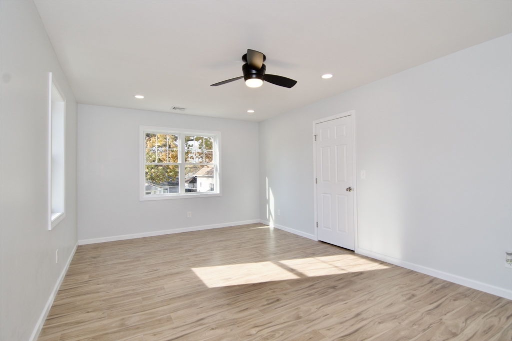 77 Lorimer Street Springfield, MA 01151 - Photo 25 of 42 Gallery Image 25