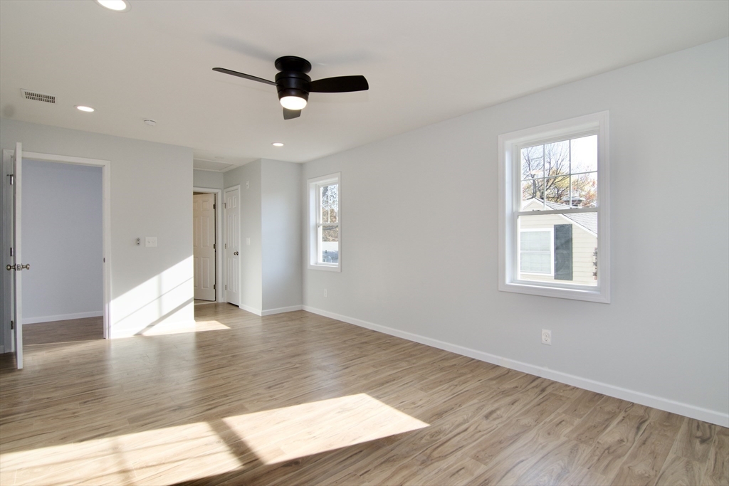 77 Lorimer Street Springfield, MA 01151 - Photo 26 of 42 Gallery Image 26
