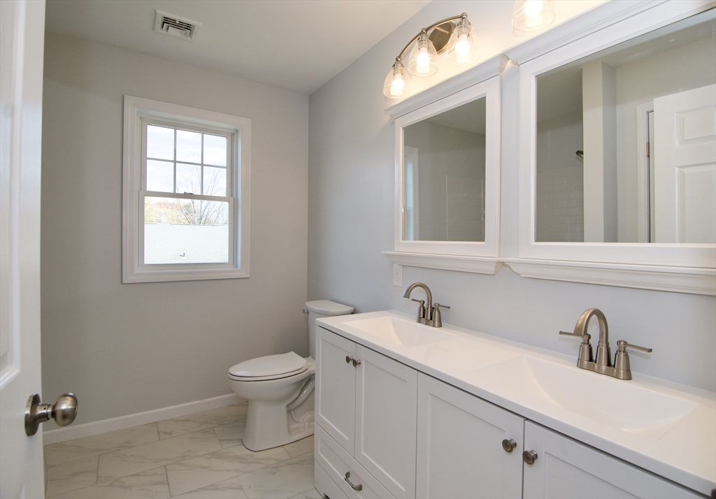 77 Lorimer Street Springfield, MA 01151 - Photo 35 of 42 Gallery Image 35