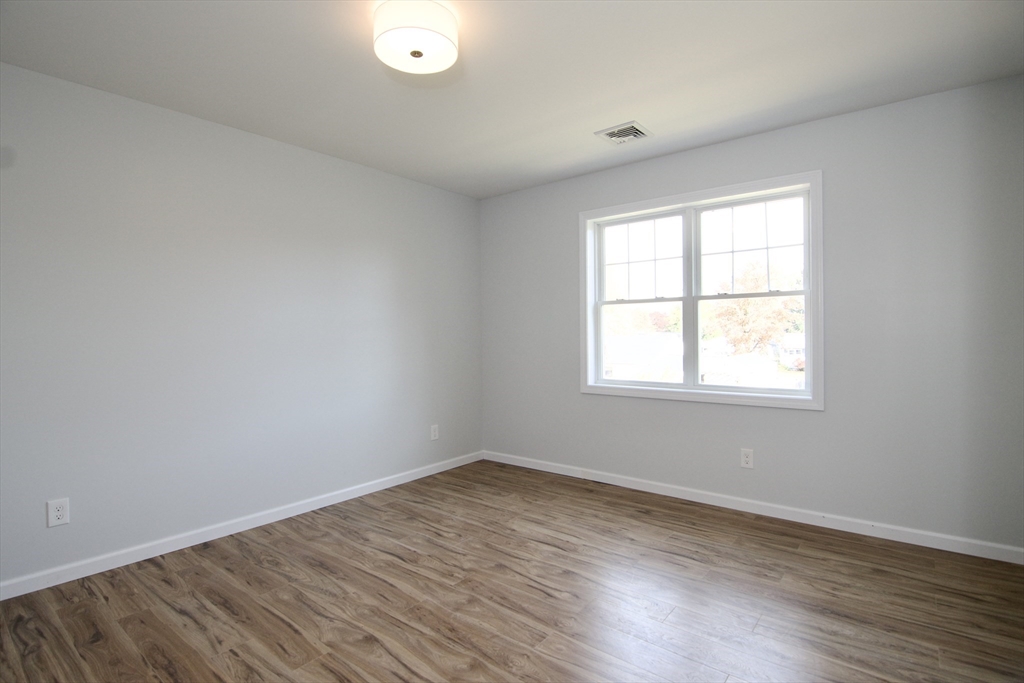 77 Lorimer Street Springfield, MA 01151 - Photo 36 of 42 Gallery Image 36