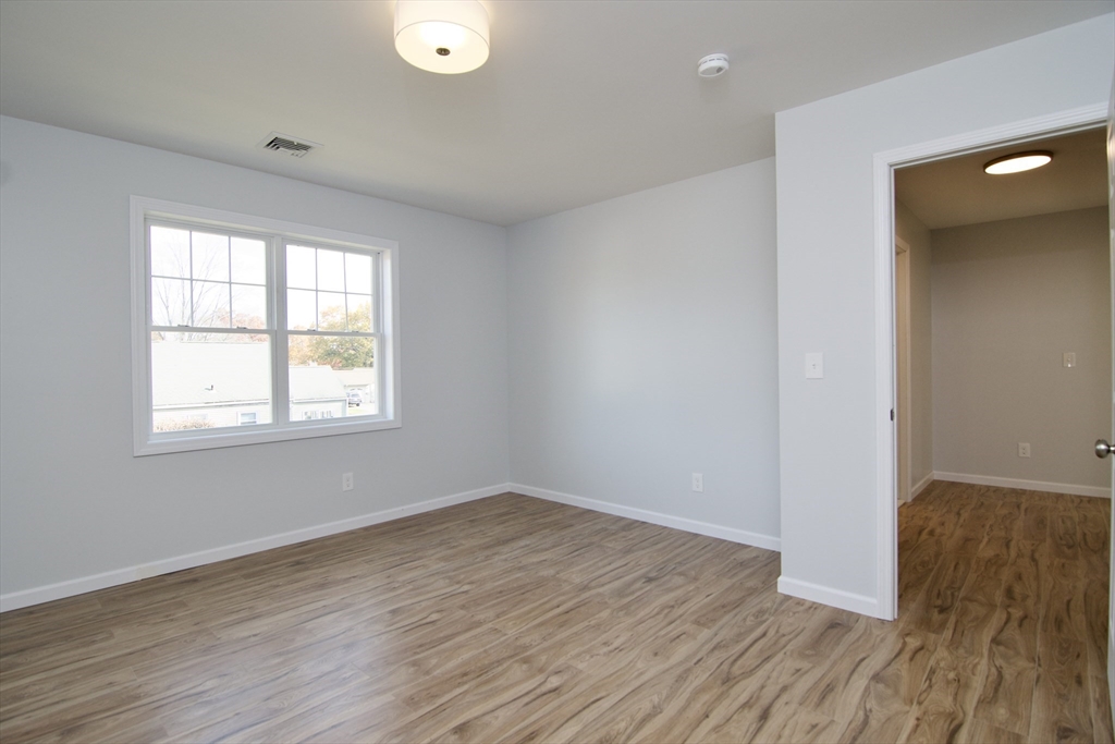 77 Lorimer Street Springfield, MA 01151 - Photo 38 of 42 Gallery Image 38