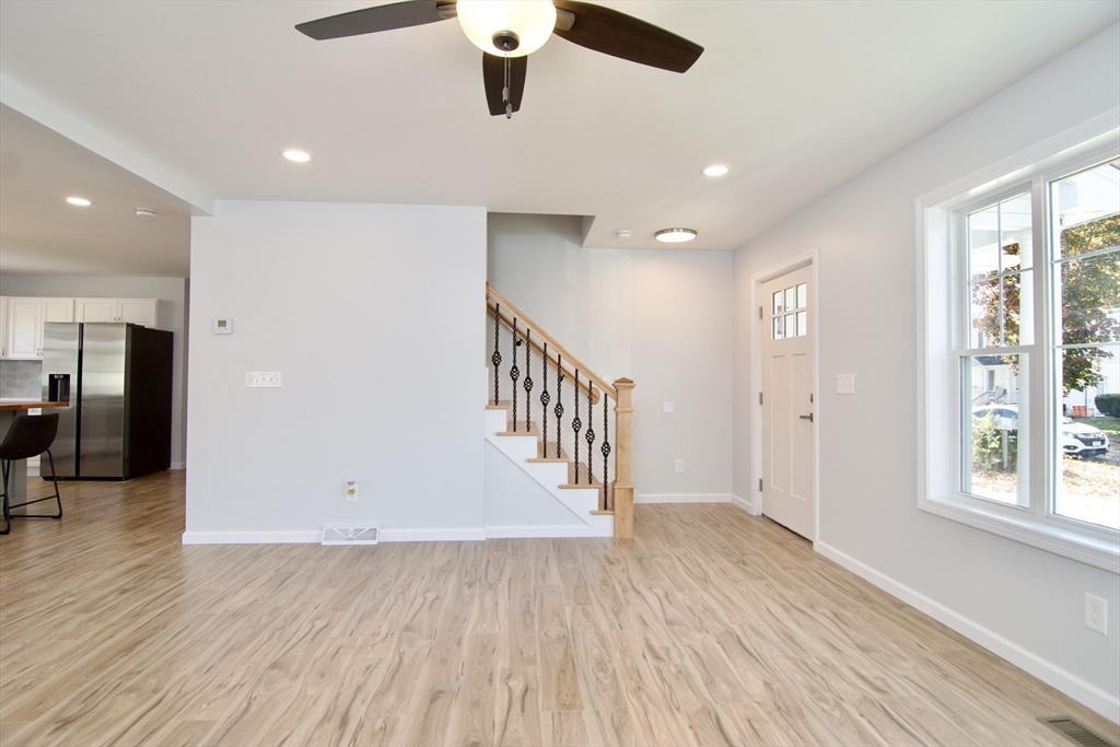 77 Lorimer Street Springfield, MA 01151 - Photo 10 of 42 Gallery Image 10