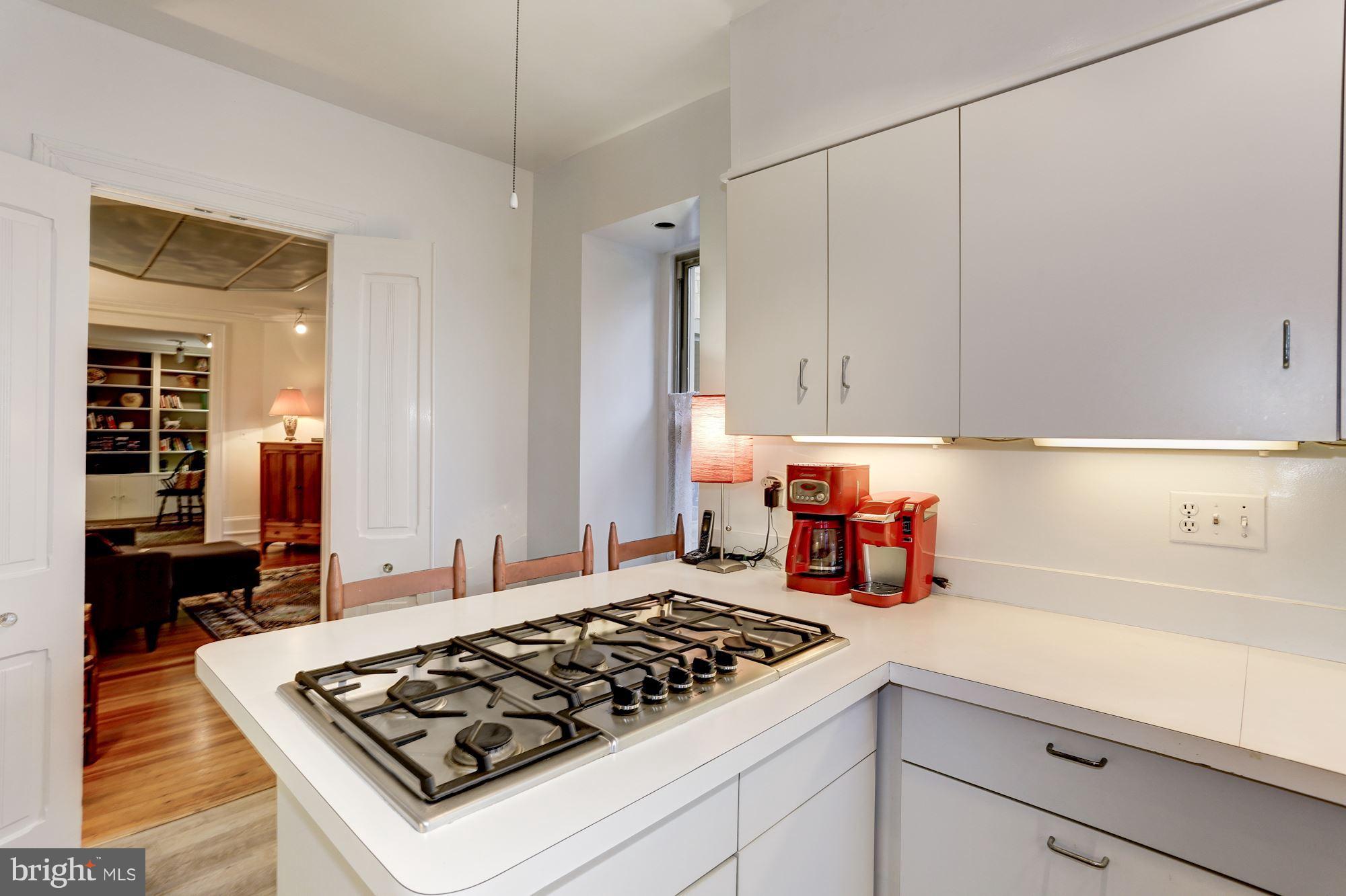 2022 Columbia Road Northwest, Unit 315 Washington, DC 20009 - Photo 11 of 30 Kitchen
